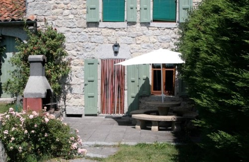 Le Malzieu-Forain House | Country-style house 2 kms from shops