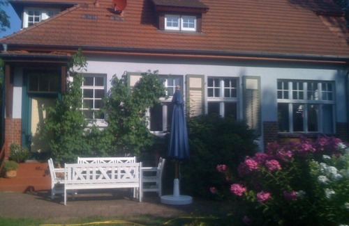 Kleinzerlang House | Country villa with garden, private jetty, rowing boat and sauna