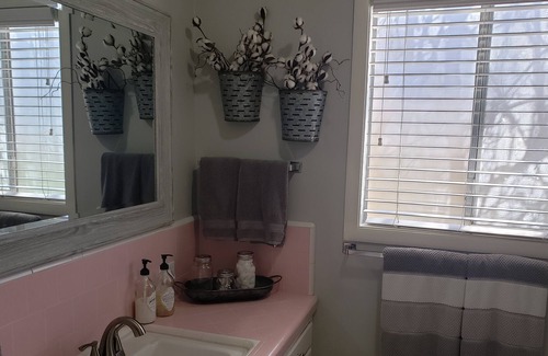 Visalia House | Country Vintage Charm