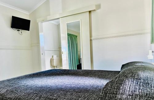 Cunnamulla Hotel | country way motor inn