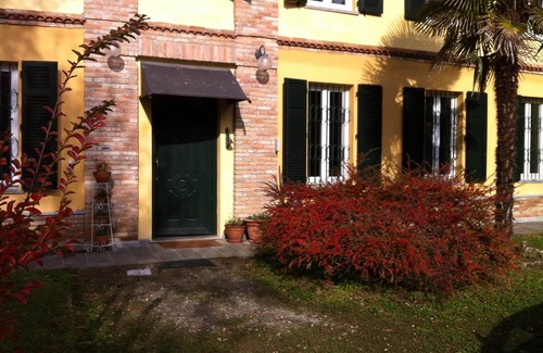 Rocca D'Arazzo Villa | Countryfarm "Bellaria" between Langhe and Monferrato region