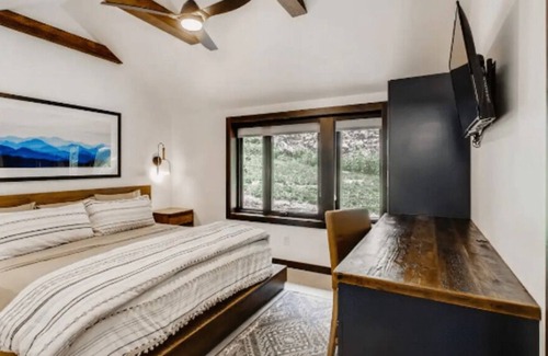 Idaho Springs Cabin | Countryrock Modern Small Cabin near the creek