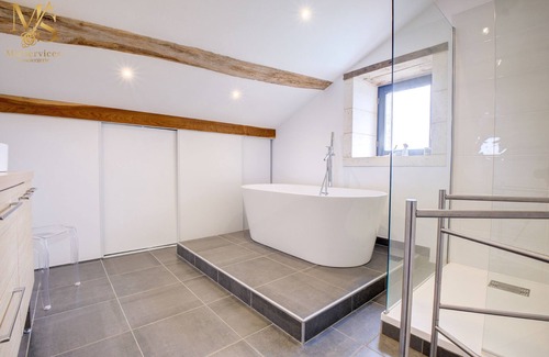 Champagne-et-Fontaine House | Countryside Stay: Gîte with Swimming Pool