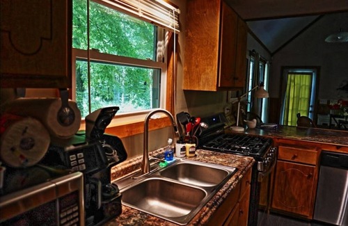 Callands-Gretna House | Countryside Cozy Cabin with Firepit and Wifi
