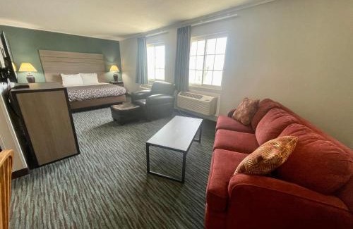 Council Bluffs Hotel | Countryside Inn & Suites Omaha East-Council Bluffs IA