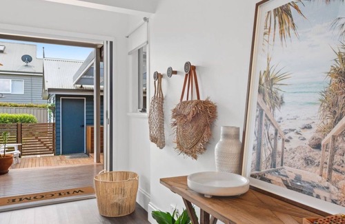 Milton House | Countryside Luxe - The epitome of coastal and country design!