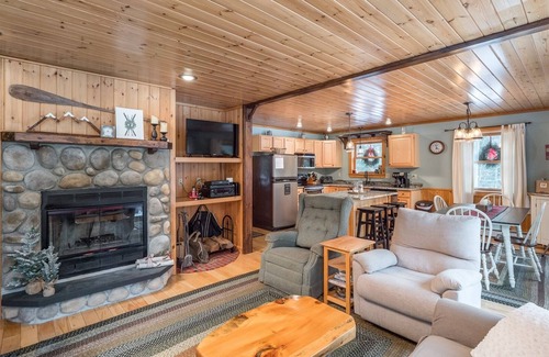 Bethel House | Countryside Retreat Chalet | 3 Bed, 2 Bath
