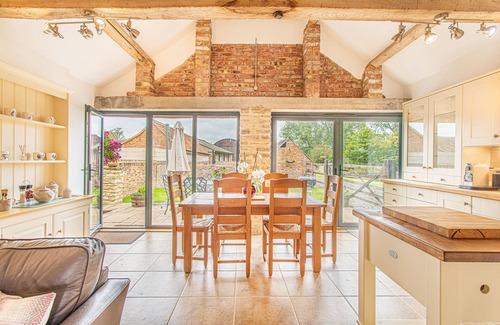 Chippenham House | Countryside Retreat/Panoramic Picturesque Views
