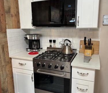 Woodland Villa | County Std Full Kitchen 20 Min SMF UC Davis Campus