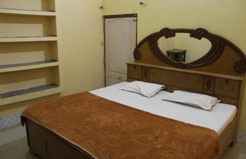 Orchha Hotel | Couple Friendly Hotel - Sunset