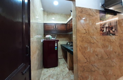 New Delhi Apartment | Couple friendly private flat in posh lajpat nagar