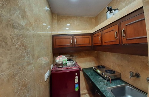 New Delhi Apartment | Couple friendly private flat in posh lajpat nagar