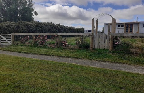 Ohai Cottage | Couple's Hideaway: Character Shepherd's Hut. Pet friendly.