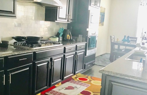 Aldie House | Couple's romantic getaway. Minutes from IAD airport(Short term stays only)