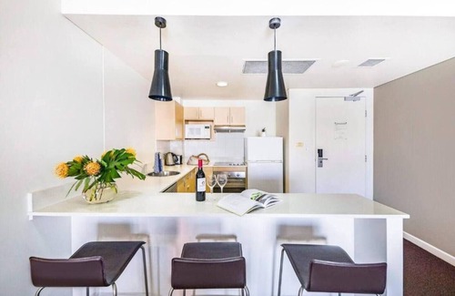 Darwin City Centre Apartment | Couples Escape on the Esplanade w Pool and Balcony