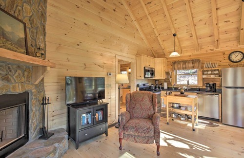 Cherry Log Cabin | Couples Getaway Cabin by Hiking + Waterfalls!