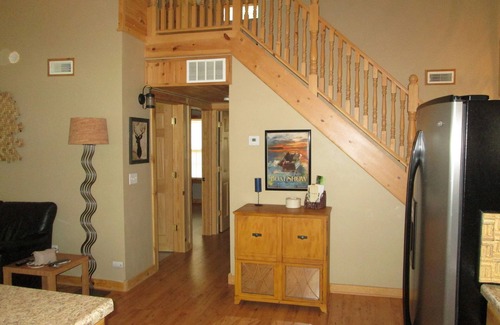 Baldwin House | Couples Retreat, NEW Hot Tub 2022, ORV, Right From the Front Door