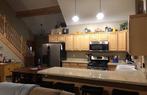 Baldwin House | Couples Retreat, NEW Hot Tub 2022, ORV, Right From the Front Door
