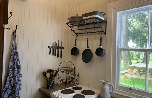 Perth Cottage | Couples Unique Getaway: The Bowling Club , Rural and Funky