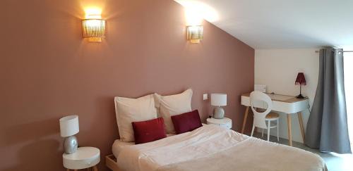 Les Grandes-Loges Bed & Breakfast | COUR LA DAME chez Béatris et Christophe Janson