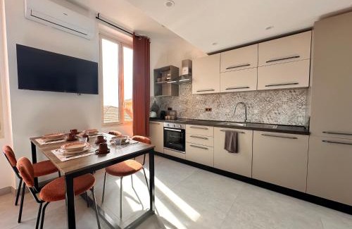 Roquebrune-Cap-Martin Apartment | Courts & Coasts few steps from Tennis courts, Country Club and Montecarlo Beach