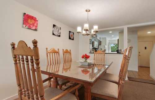 Hilton Head Island House | Courtside 105 - Charming Updated Forest Beach Townhouse