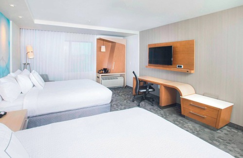 Redwood City Hotel | Courtyard by Marriott Redwood City