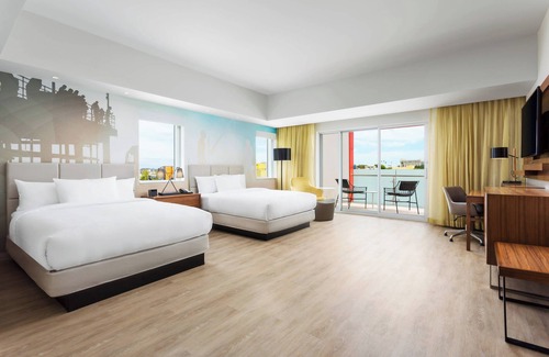 Downtown Hotel | Courtyard by Marriott Santa Monica