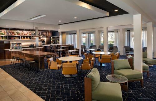 Bakersfield Hotel | Courtyard by Marriott Bakersfield