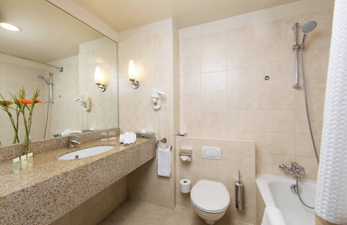 Evere Hotel | Courtyard by Marriott Brussels