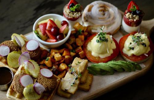 Seton Hotel | Courtyard by Marriott Calgary South
