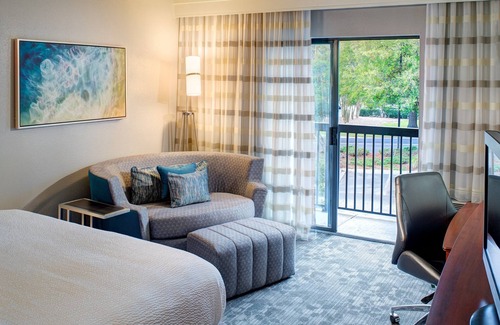 State Park Hotel | Courtyard by Marriott Columbia Northeast/Fort Jackson Area