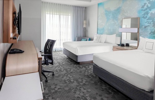 Okemos Hotel | Courtyard by Marriott East Lansing Okemos
