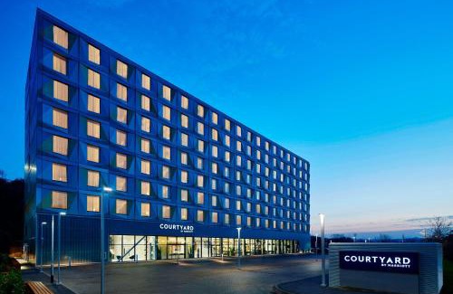 Luton Hotel | Courtyard by Marriott Luton Airport