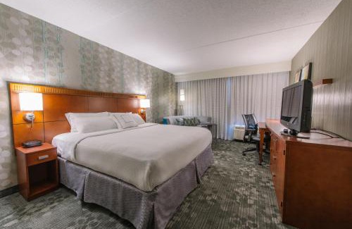 Nashua Hotel | Courtyard by Marriott Nashua