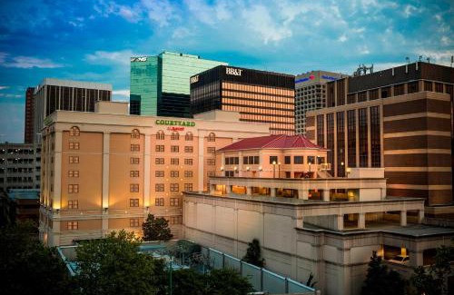 Downtown Hotel | Courtyard by Marriott Norfolk Downtown