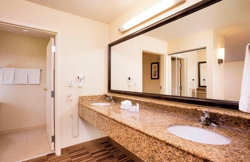 Lynnwood Hotel | Courtyard by Marriott North Seattle/Lynnwood