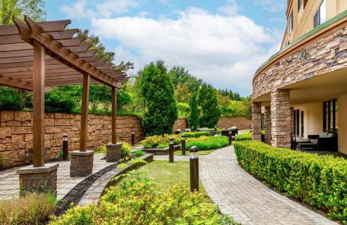 Oneonta Hotel | Courtyard by Marriott Oneonta