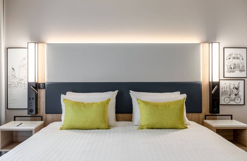 La Source Hotel | Courtyard by Marriott Paris Creteil