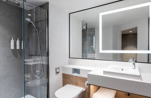 La Source Hotel | Courtyard by Marriott Paris Creteil