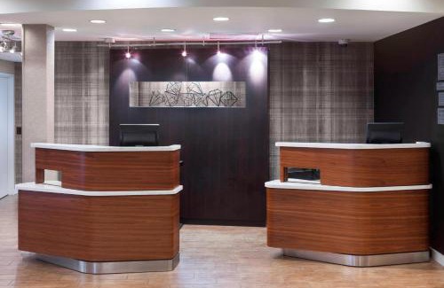 Ferry Pass Hotel | Courtyard by Marriott Pensacola