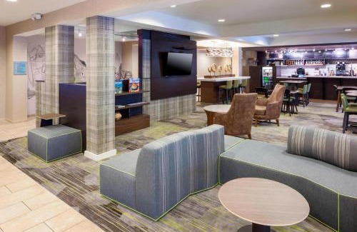 Ferry Pass Hotel | Courtyard by Marriott Pensacola