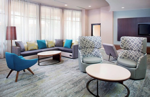 Roanoke Hotel | Courtyard by Marriott Roanoke Airport