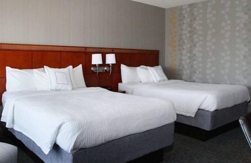 Salina Hotel | Courtyard by Marriott Salina