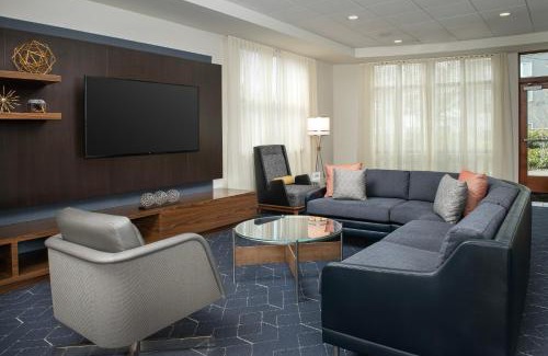 Juanita Hotel | Courtyard by Marriott Seattle Kirkland