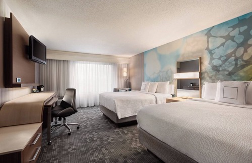 Southwest Topeka Hotel | Courtyard by Marriott Topeka