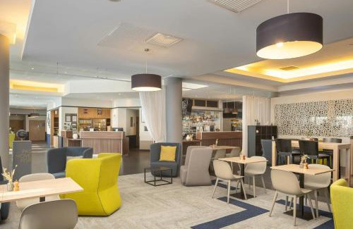 Saint - Martin - du - Touch Hotel | Courtyard by Marriott Toulouse Airport