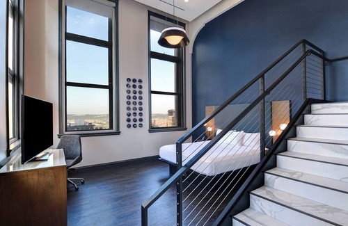 Central Business District Hotel | Courtyard by Marriott Cincinnati Downtown