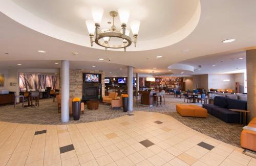 North Canton Hotel | Courtyard by Marriott Canton