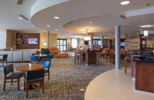 North Canton Hotel | Courtyard by Marriott Canton
